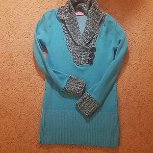Blue tunic sweater